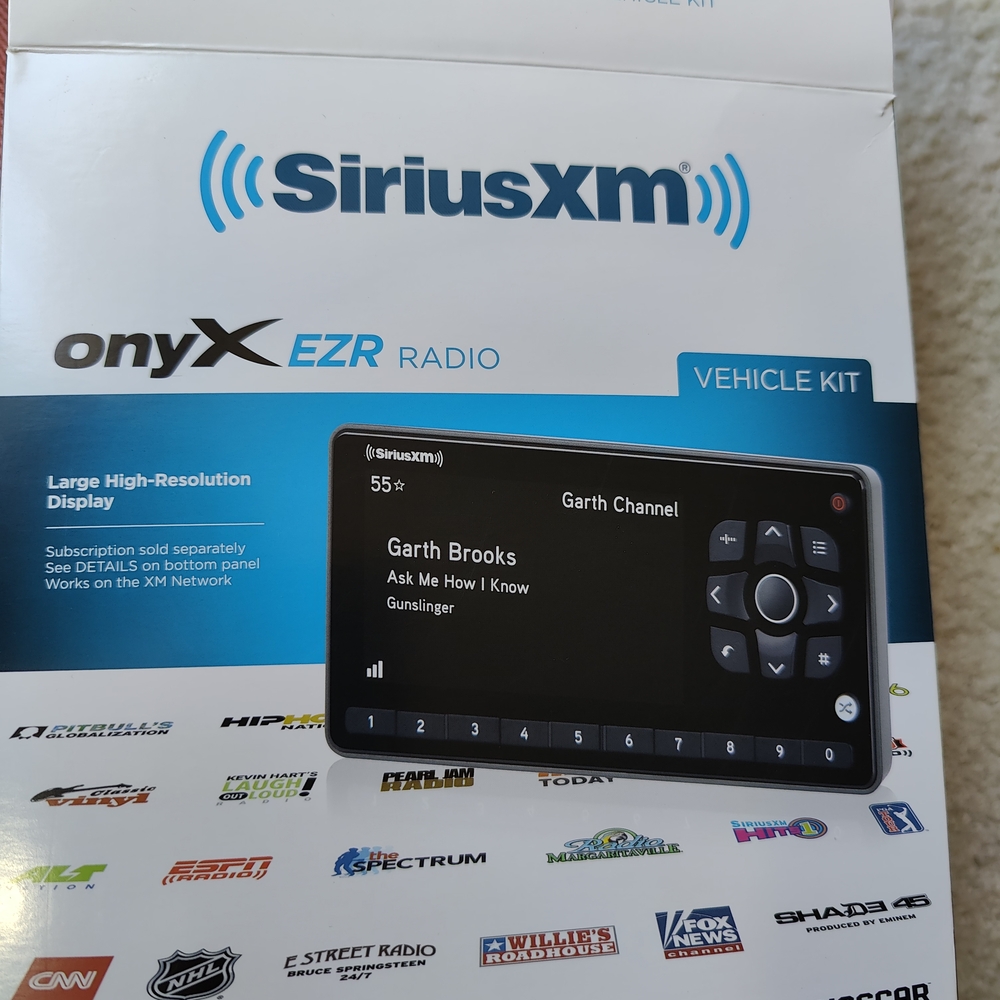 Onyx EZR Black Satellite Radio Receiver